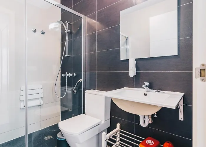 Domo By People 圣塞瓦斯蒂安