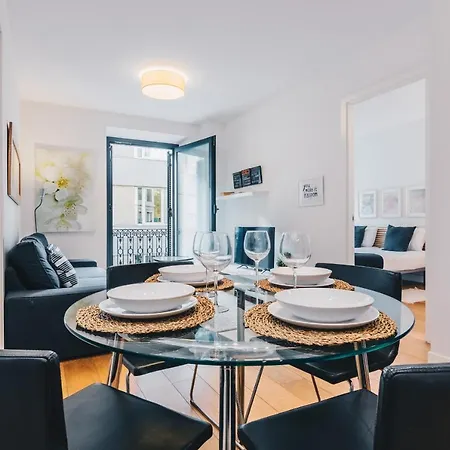 Domo By People * San Sebastián