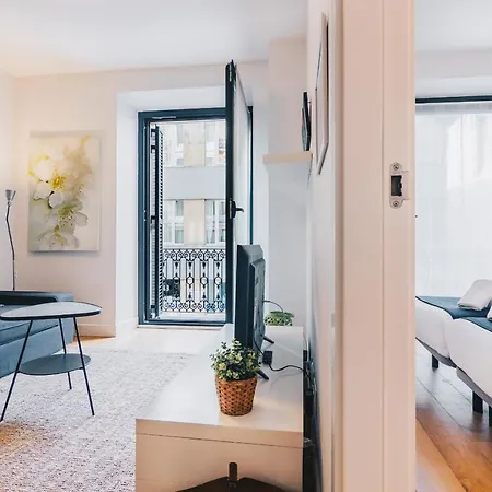 Domo By People Сан-Себастьян