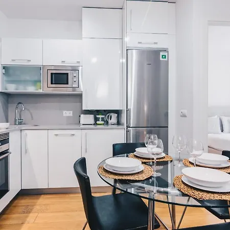 Domo By People Сан-Себастьян